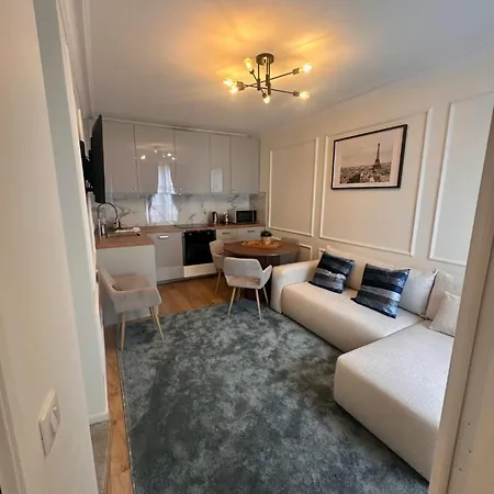 Cozy & Luxury In Heart Of Marais
